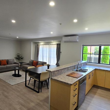 Stay 280 & Stay 284 Rotorua - Refurbished Modern Accommodation מראה חיצוני תמונה